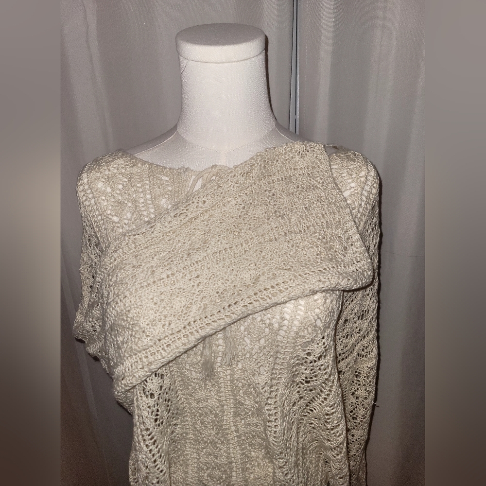 Sweater - Picture 6 of 8